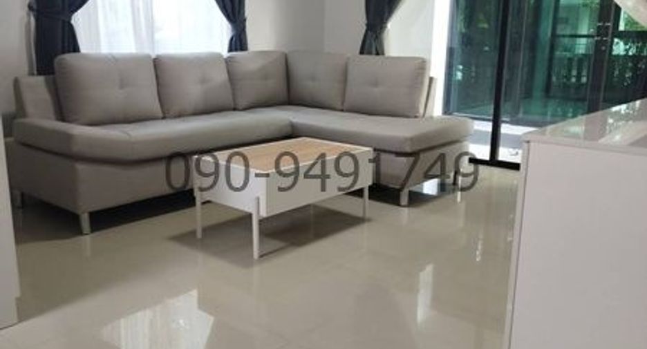 Casa en alquiler de 5 habitaciones en Lam Luk Ka, Pathum Thani