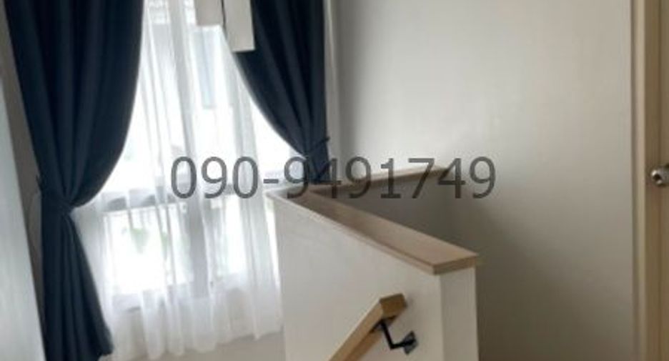 Casa en alquiler de 5 habitaciones en Lam Luk Ka, Pathum Thani