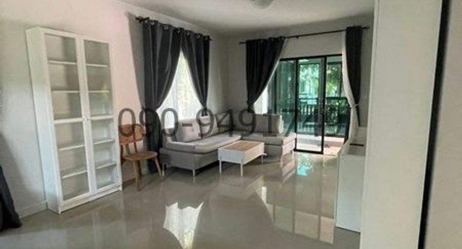 Casa en alquiler de 5 habitaciones en Lam Luk Ka, Pathum Thani