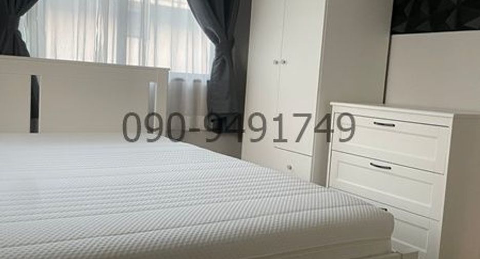 Casa en alquiler de 5 habitaciones en Lam Luk Ka, Pathum Thani