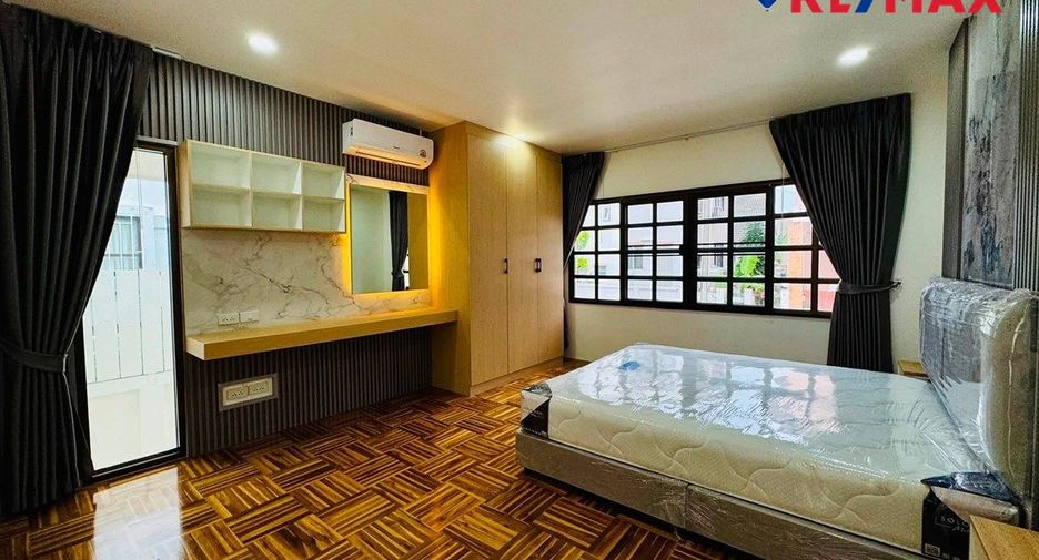 For sale 3 bedrooms house in Bang Lamung, Chonburi