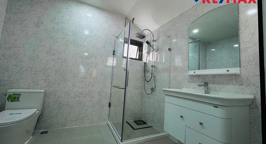 For sale 3 bedrooms house in Bang Lamung, Chonburi