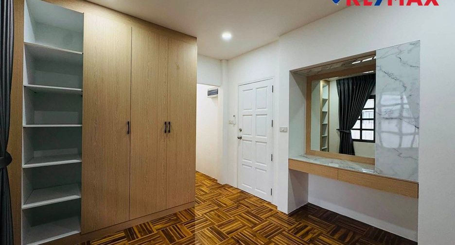 For sale 3 bedrooms house in Bang Lamung, Chonburi