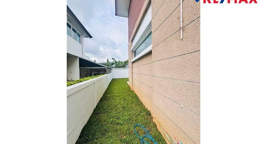 Casa en venta de 5 habitaciones en Bang Lamung, Chonburi
