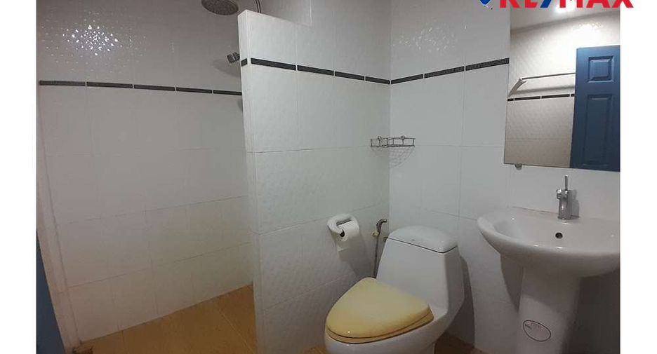 For sale 13 ベッドルーム condo in Bang Lamung, Chonburi