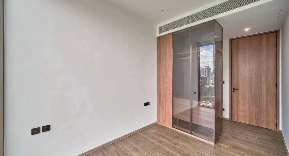For sale 2 bedrooms condo in Sathon, Bangkok