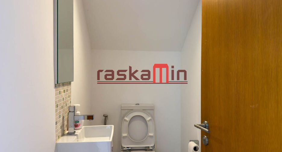 Аренда 3 спальни кондо в Банг Ламунг, Чонбури
