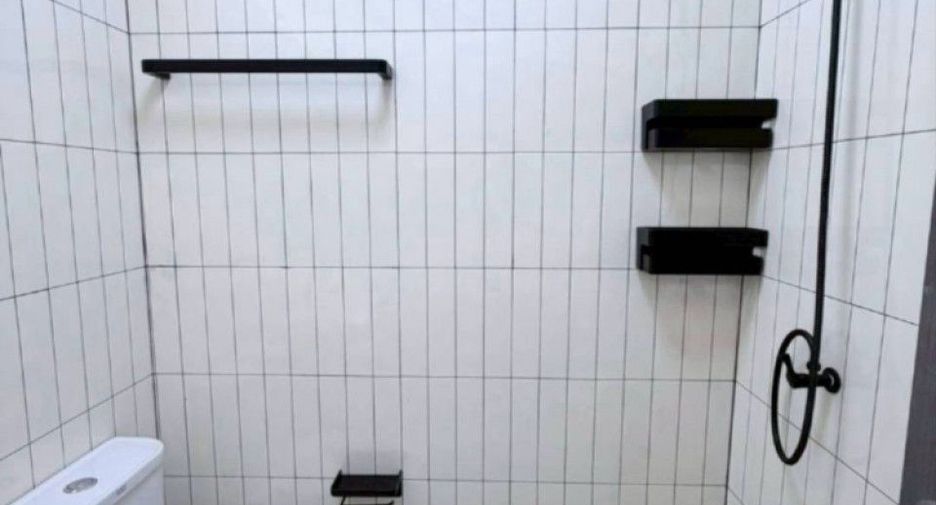 For sale 1 bed condo in Bang Sao Thong, Samut Prakan