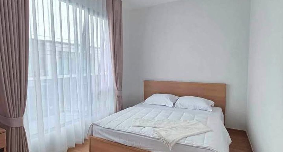 For rent 3 bedrooms townhouse in Bang Phli, Samut Prakan