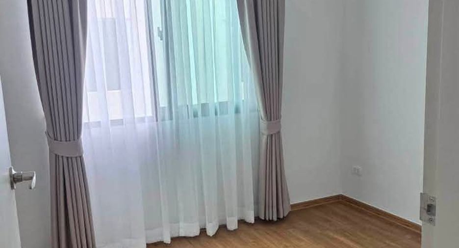 For rent 3 bedrooms townhouse in Bang Phli, Samut Prakan