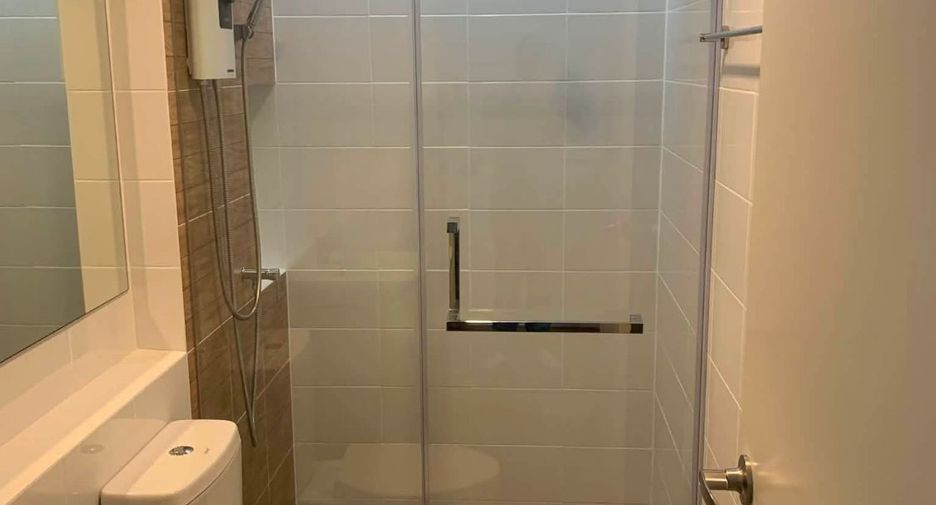 For rent 3 bedrooms townhouse in Bang Phli, Samut Prakan