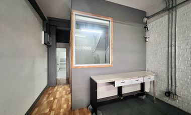 For sale 3 bedrooms retail Space in Mueang Chiang Mai, Chiang Mai