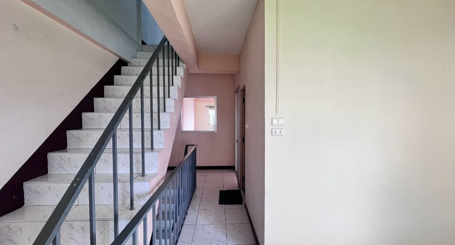 For sale 3 bedrooms retail Space in Mueang Chiang Mai, Chiang Mai