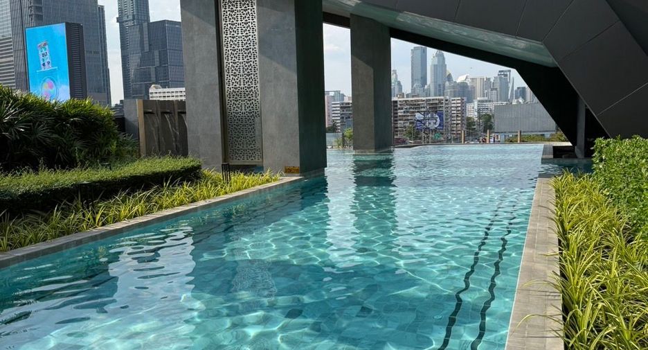 Condo en alquiler de 3 habitaciones en Khlong Toei, Bangkok