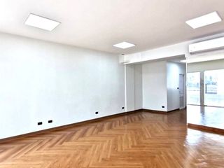 Gewerbefläche zur Miete und zum Kauf in Watthana, Bangkok