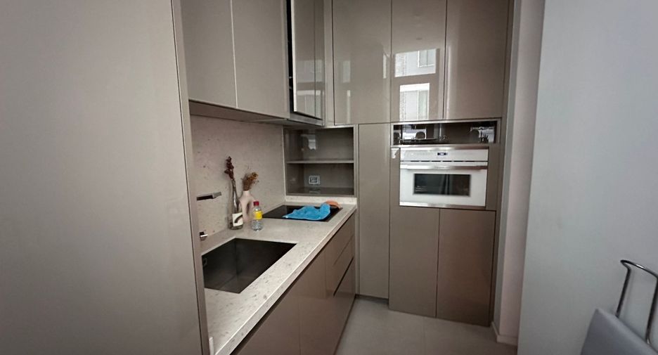For rent 1 bed condo in Khlong Toei, Bangkok