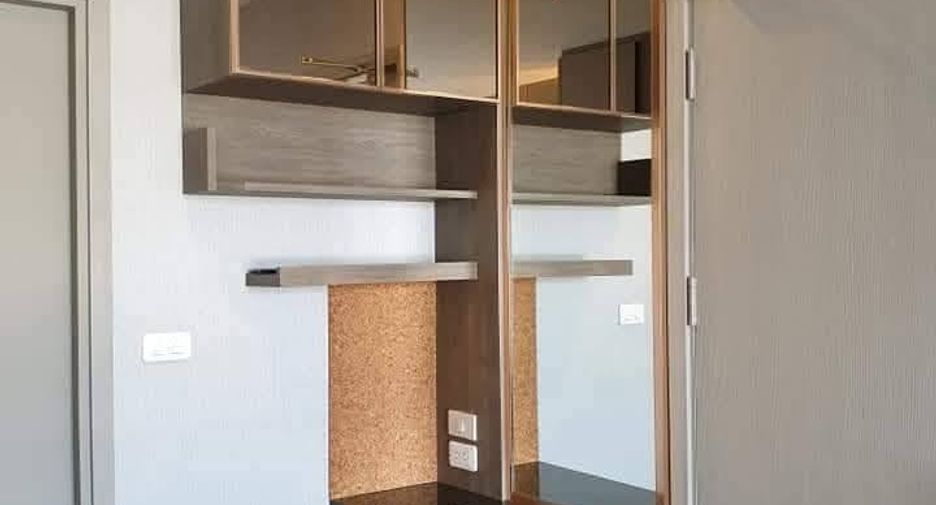For rent 2 ベッドルーム condo in Phra Khanong, Bangkok