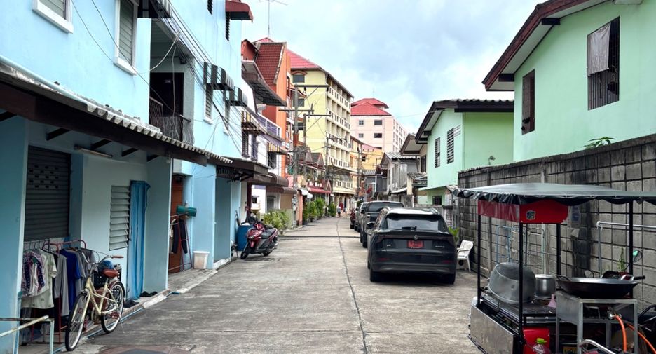 For sale 91 bedrooms retail Space in Bang Lamung, Chonburi