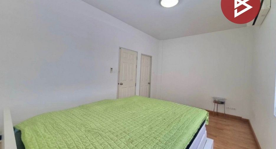 Casa adosada en venta de 3 habitaciones en Mueang Samut Prakan, Samut Prakan