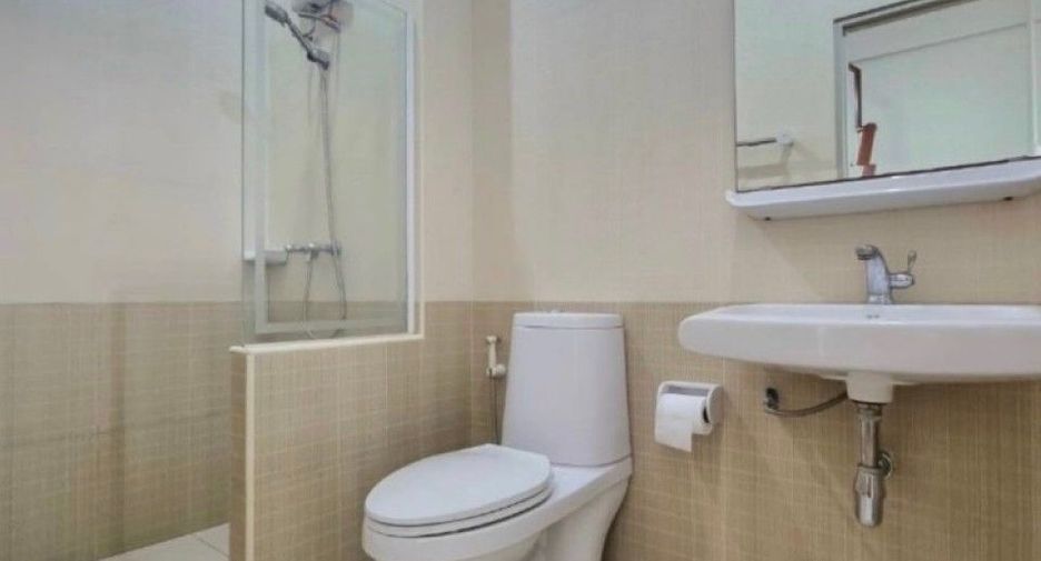 Casa adosada en venta de 3 habitaciones en Mueang Samut Prakan, Samut Prakan
