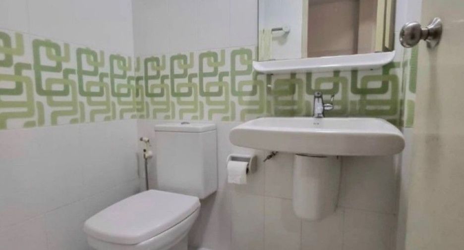Casa adosada en venta de 3 habitaciones en Mueang Samut Prakan, Samut Prakan