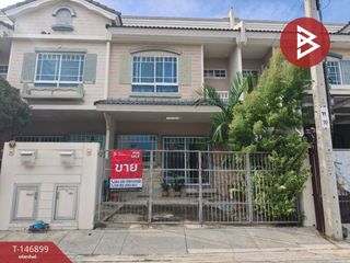 Casa adosada en venta de 3 habitaciones en Bang Bo, Samut Prakan
