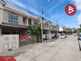 Casa adosada en venta de 3 habitaciones en Bang Bo, Samut Prakan