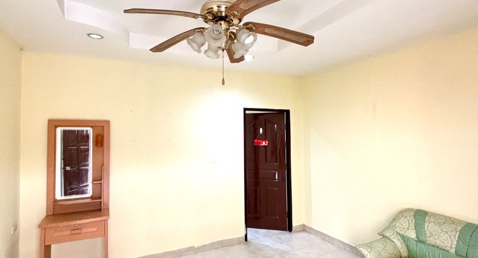 For sale 24 bedrooms retail Space in Bang Lamung, Chonburi