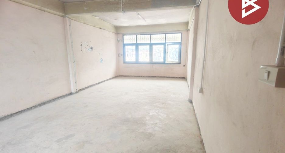 For sale 1 bed retail Space in Don Mueang, Bangkok