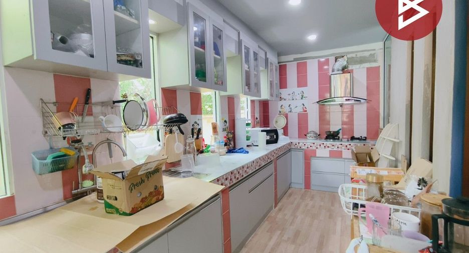 For sale 4 bedrooms house in Bang Phli, Samut Prakan