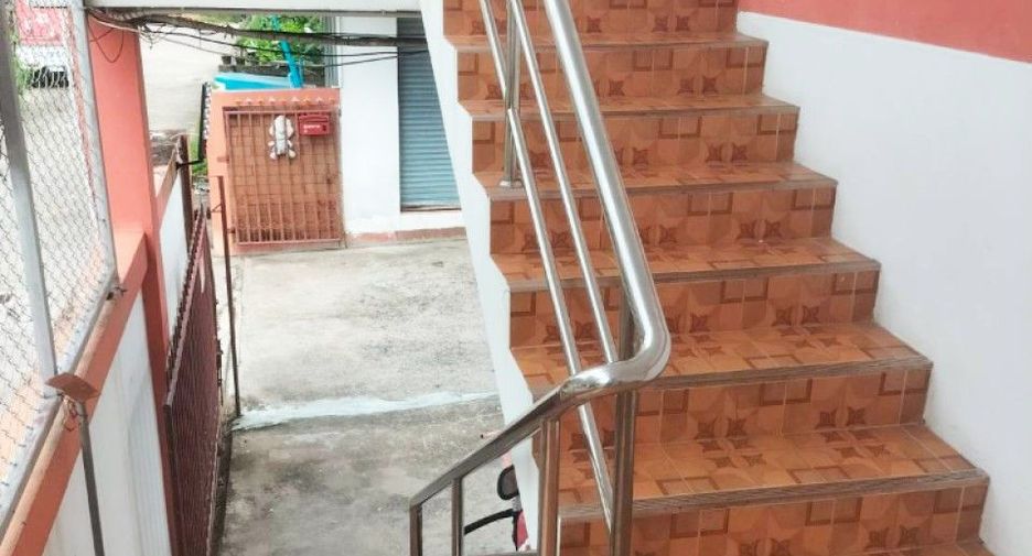 For sale 23 bedrooms apartment in Si Racha, Chonburi