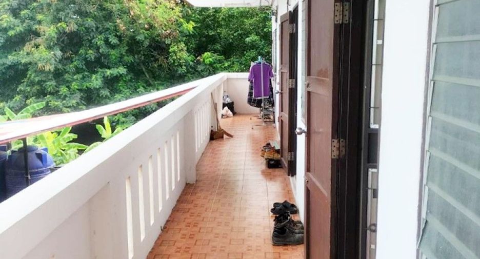 For sale 23 bedrooms apartment in Si Racha, Chonburi