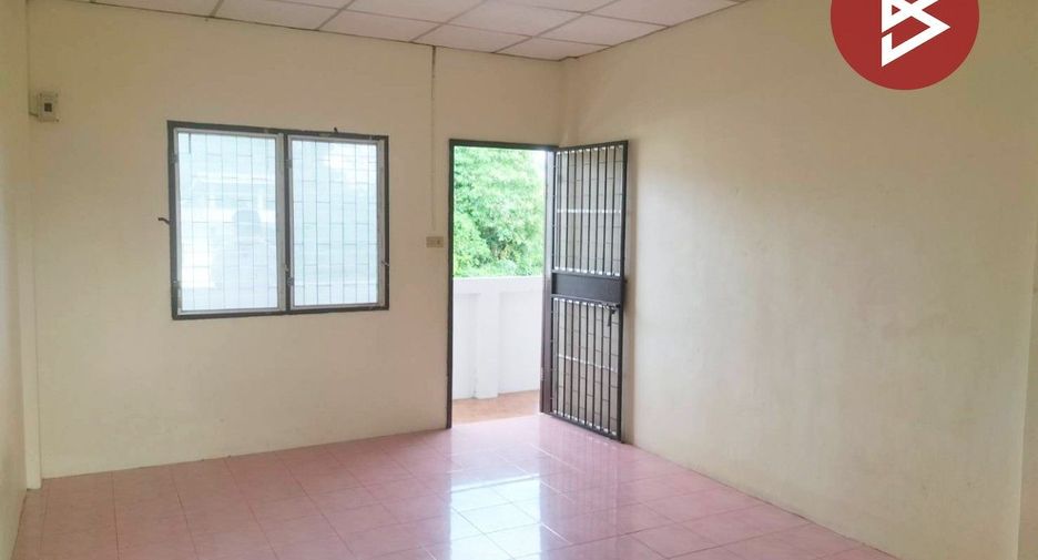 For sale 23 bedrooms apartment in Si Racha, Chonburi
