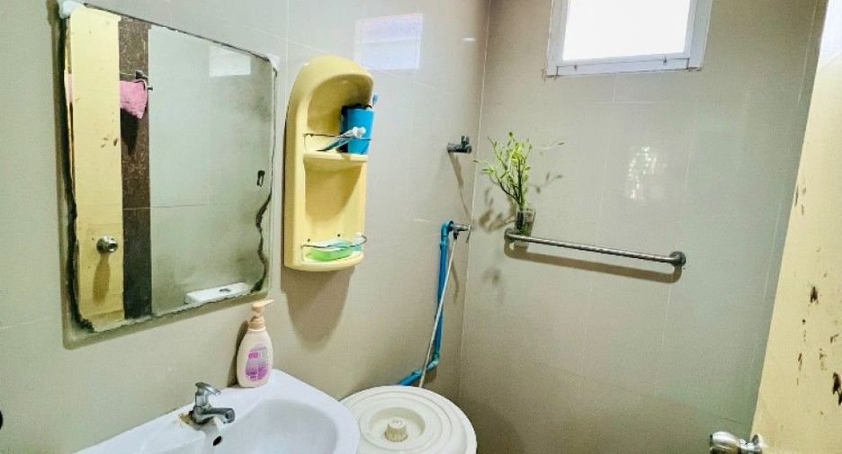 Haus zum Kauf mit 3 Zimmer in Phra Samut Chedi, Samut Prakan