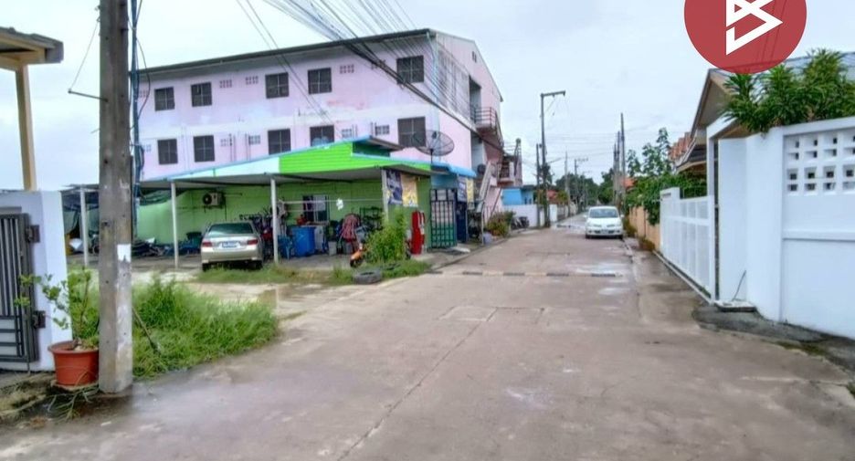 Casa adosada en venta de 2 habitaciones en Bang Pakong, Chachoengsao
