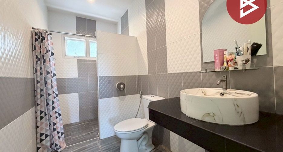 Haus zum Kauf mit 3 Zimmer in Mueang Ratchaburi, Ratchaburi