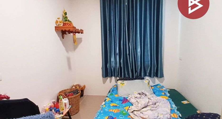 Casa adosada en venta de 3 habitaciones en Bang Bo, Samut Prakan