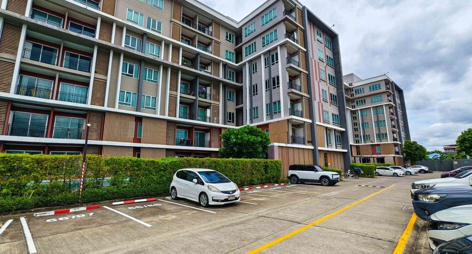 For sale 2 bedrooms condo in Khan Na Yao, Bangkok