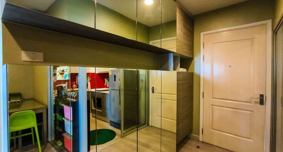For sale 2 bedrooms condo in Khan Na Yao, Bangkok