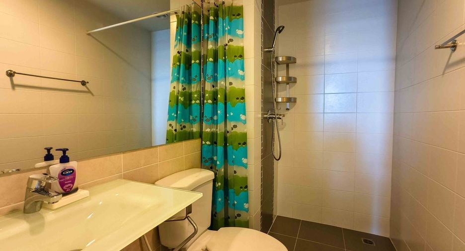 For sale 2 bedrooms condo in Khan Na Yao, Bangkok