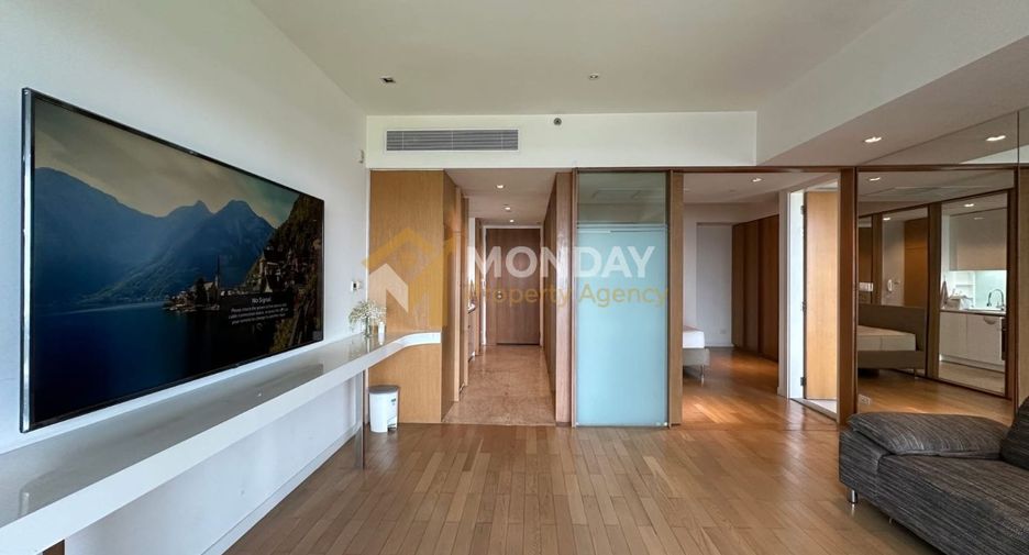 For sale 1 bed condo in Yan Nawa, Bangkok