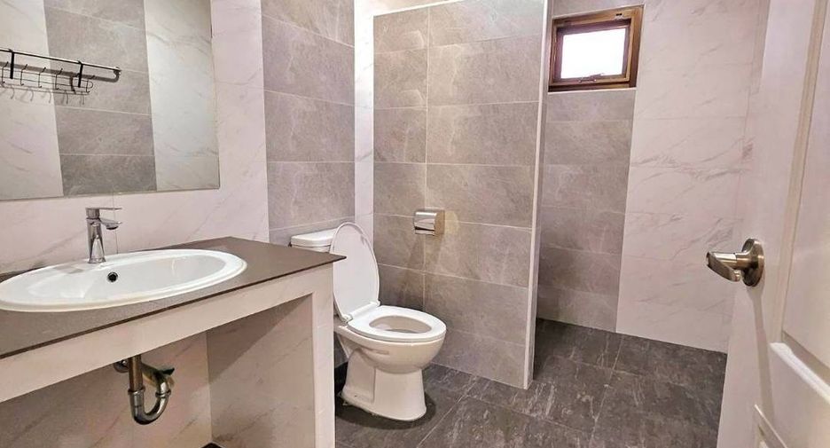 For rent and for sale 3 bedrooms house in San Sai, Chiang Mai
