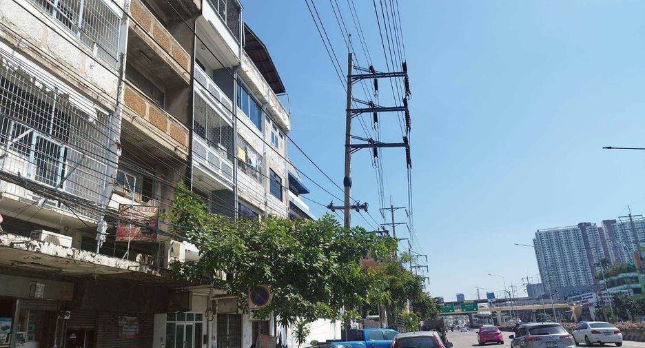 For rent 4 ベッドルーム retail Space in Yan Nawa, Bangkok