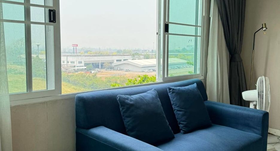 For rent 2 bedrooms condo in Saraphi, Chiang Mai