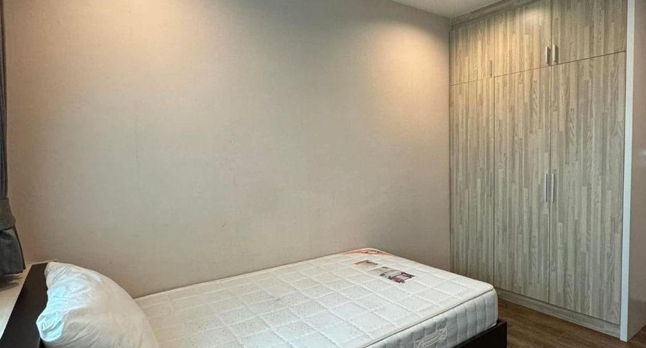 For rent 2 bedrooms condo in Saraphi, Chiang Mai