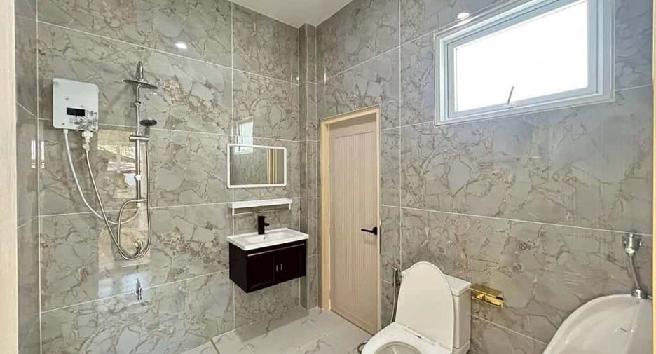 For sale 5 bedrooms house in Hang Dong, Chiang Mai