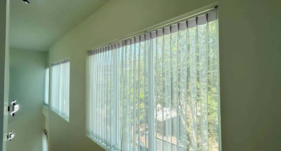 For sale 5 bedrooms house in Hang Dong, Chiang Mai