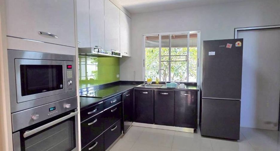 For rent and for sale 4 bedrooms house in Doi Saket, Chiang Mai