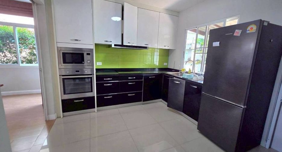 For rent and for sale 4 bedrooms house in Doi Saket, Chiang Mai