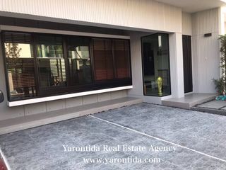 For rent 3 bedrooms townhouse in Bang Phli, Samut Prakan